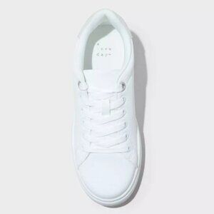 A New Day Women’s Peggy Sneakers White/Cream Size 9 – Memory Foam Lace-Up Casual